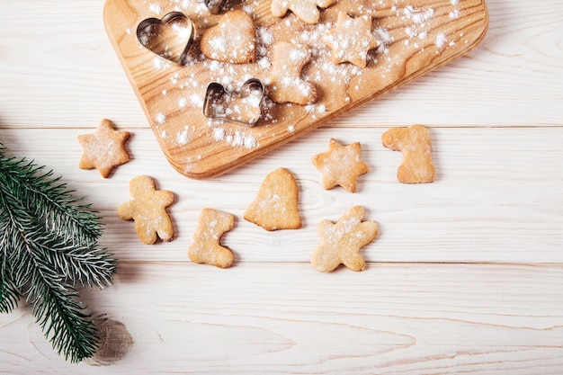 Gros plan sur de beaux cookies de pain d'épice