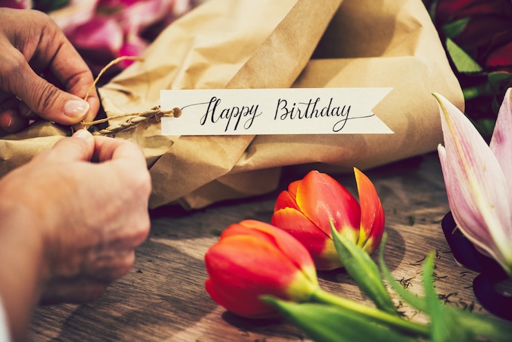 Photo gros plan d&#39;un bouquet de fleurs d&#39;anniversaire