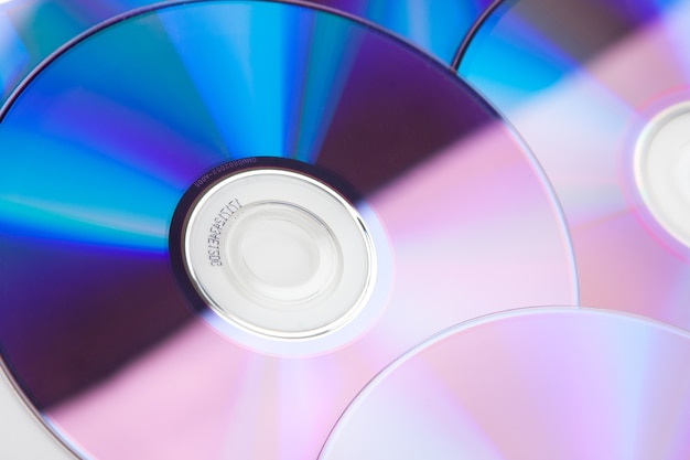 Gros plan de CD colorés