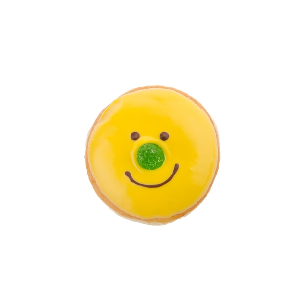 Un gros plan d'un citron jaune sur un fond blanc