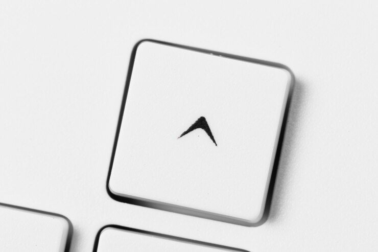 Photo gros plan d'un clavier d'ordinateur blanc
