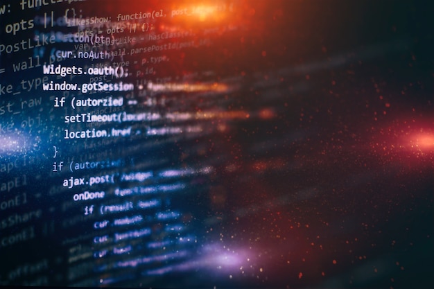 Gros plan sur le développement de technologies de programmation et de codage. Développeur travaillant sur des codes de sites Web au bureau.