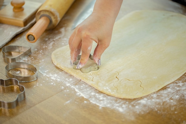 Gros plan, femme, cuisson, biscuits sucre