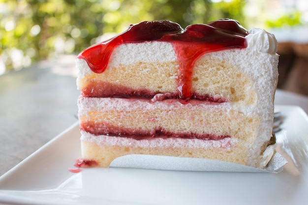 Gros plan de gâteau aux fraises