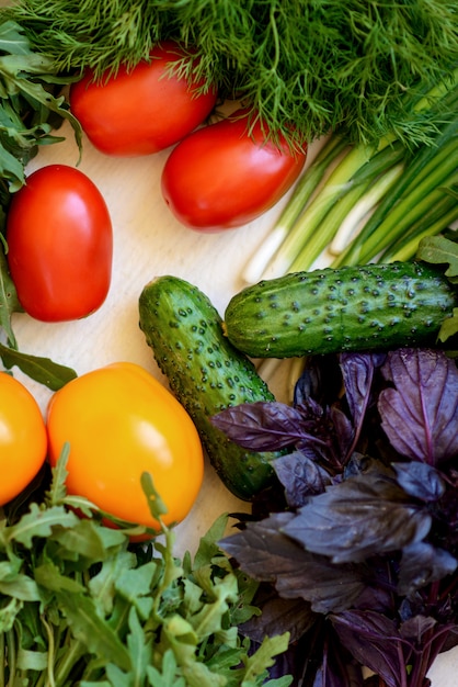 Photo gros plan de légumes frais, vue de dessus