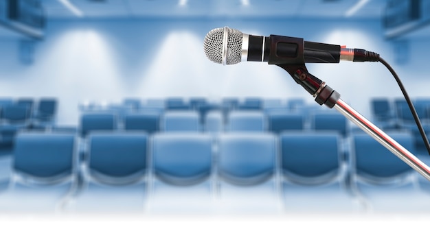 Gros plan, microphone, stand, salle conférence