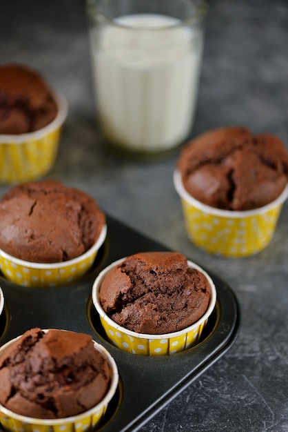 Photo gros plan de muffins au chocolat maison