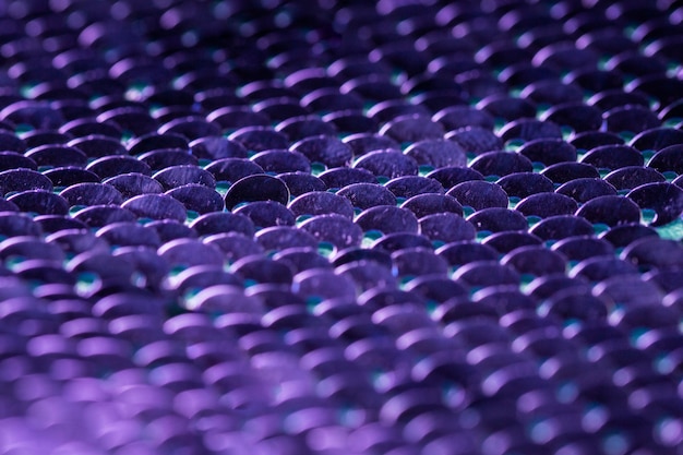 Photo gros plan sur les paillettes violettes