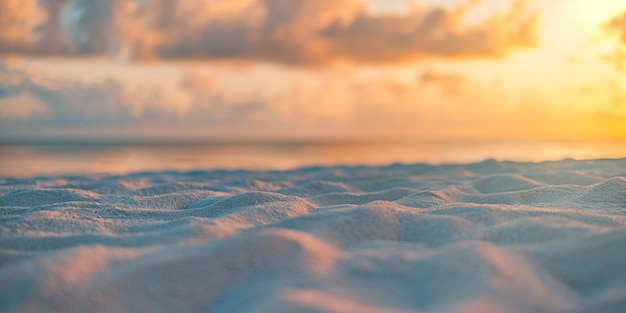 Gros plan sur la plage de ciel de sable de mer. Paysage de la côte tropicale. Horizon de paysage marin de plage tropicale floue