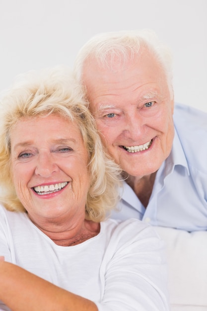 Gros plan d&#39;un portrait de couple âgé