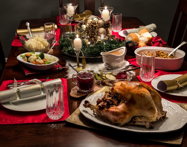 Photo un gros plan d'une table de noël