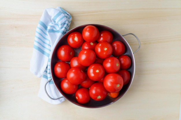 Gros plan de tomates fraîches mûres