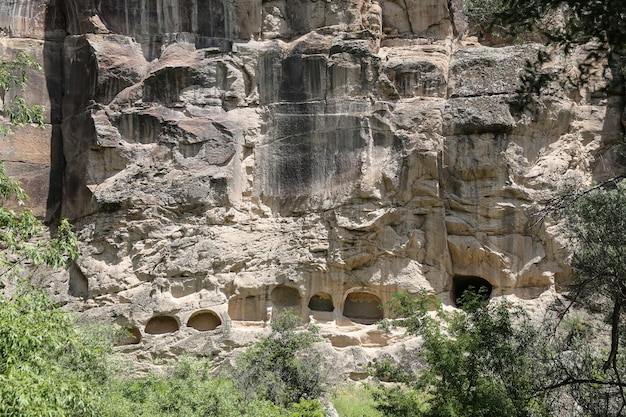 Grottes faites à la main dans la vallée d'Ihlara Turquie