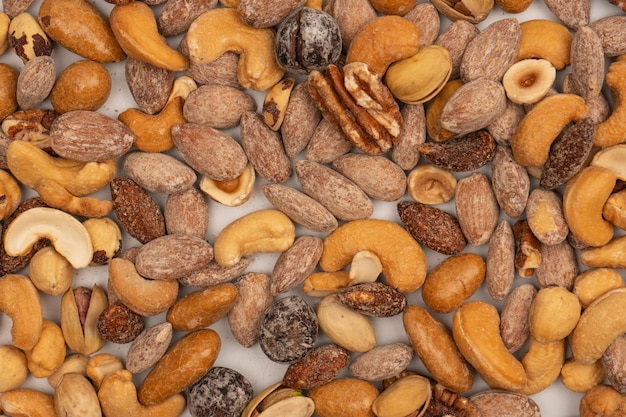 Un groupe d'amandes pistaches noix noix de cajou macadamia