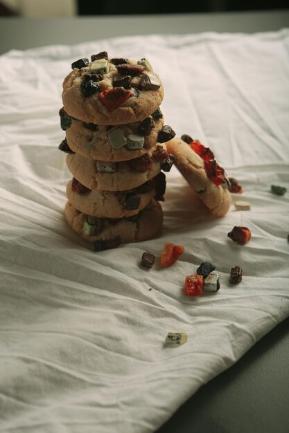 Groupe de biscuits assortis Chocolat blanc aux pépites d'avoine et aux raisins secs