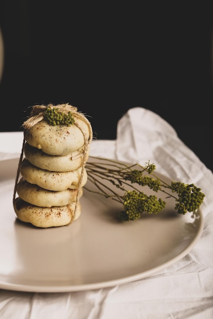 Groupe de biscuits assortis Chocolat blanc aux pépites d'avoine et aux raisins secs