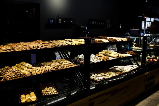 Groupe de biscuits assortis Chocolat blanc aux pépites d'avoine et aux raisins secs