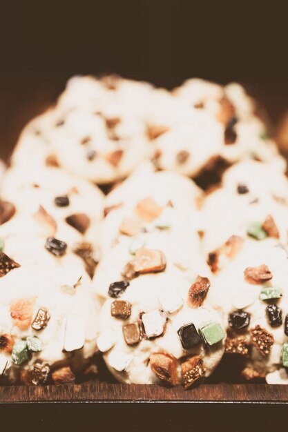 Groupe de biscuits assortis Chocolat blanc aux pépites d'avoine et aux raisins secs