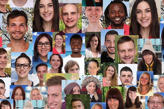 Photo groupe de collage de fond de jeunes multiraciaux souriants médias sociaux