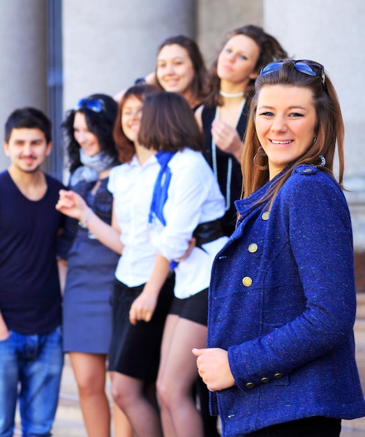 Groupe d'étudiants joyeux.