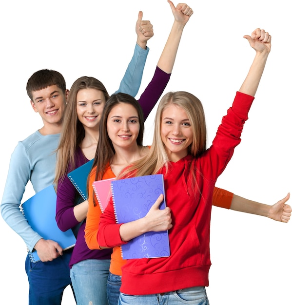 Groupe d'étudiants avec des livres isolés sur fond blanc