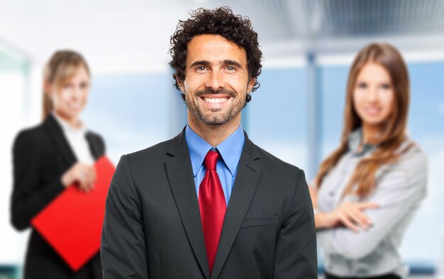 Groupe de gens d&#39;affaires au bureau