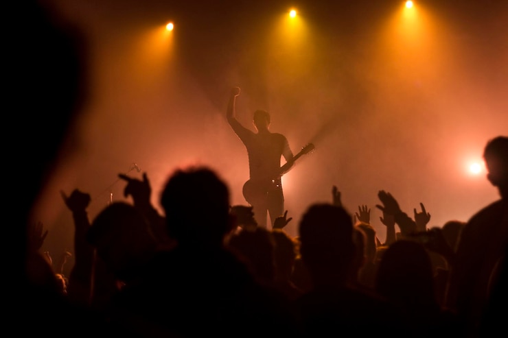 Photo un groupe de personnes à un concert de musique