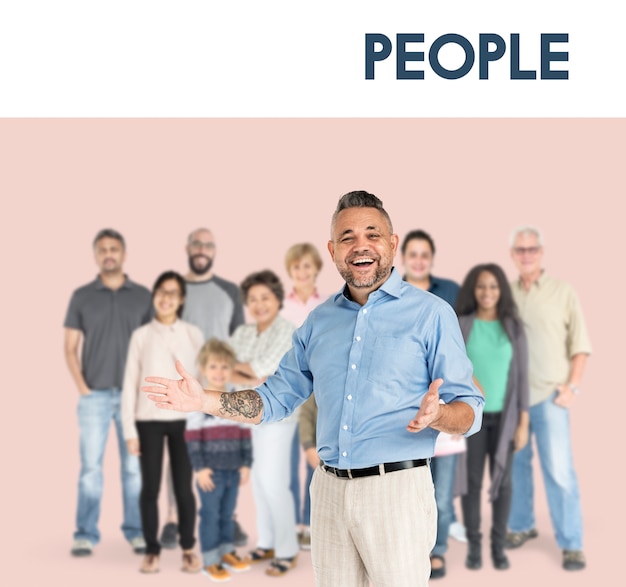 Photo groupe de personnes diversité ensemble studio isolé