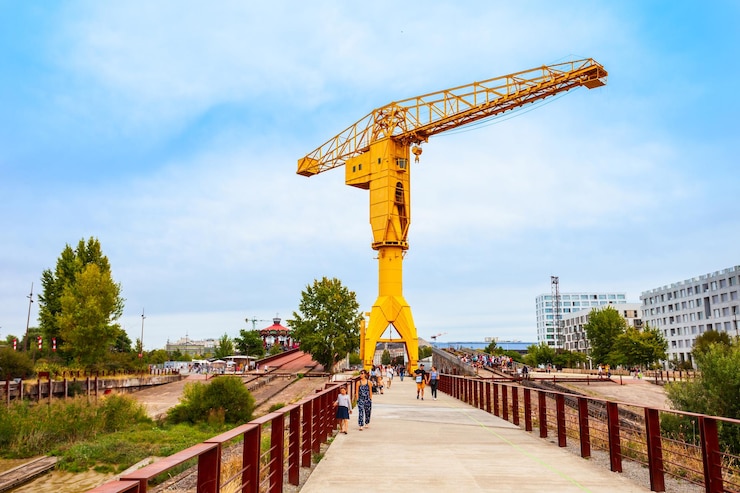 Photo grue titan jaune grue titan jaune