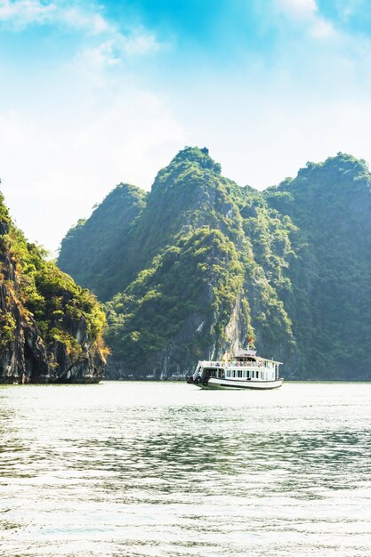 HAIPHONG, le bord sud-est de la baie de Ha Long au nord du Vietnam.