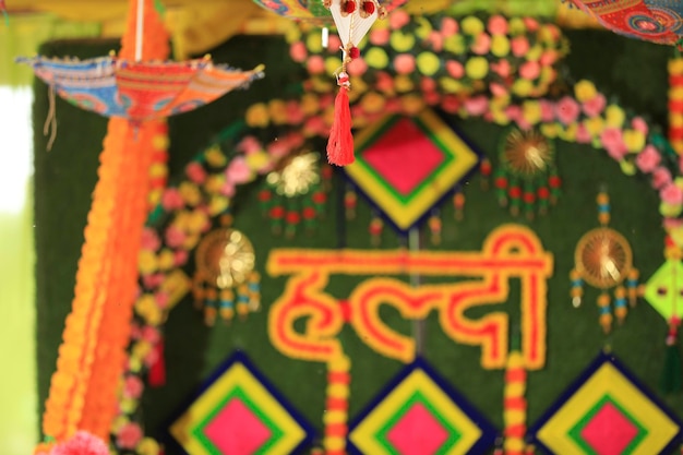 Haldi Contexte d'un mariage indien au moment de la cérémonie Haldi