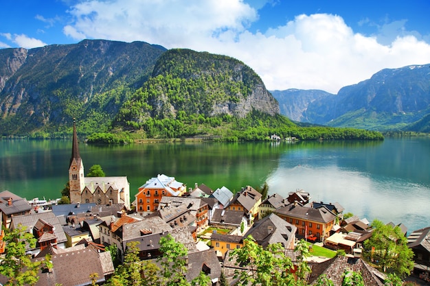 Hallstatt, joli village autrichien sur le lac