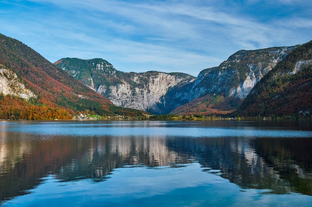 Hallstatter voir lac lac de montagne en autriche