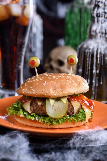 Le hamburger du monstre d'Halloween