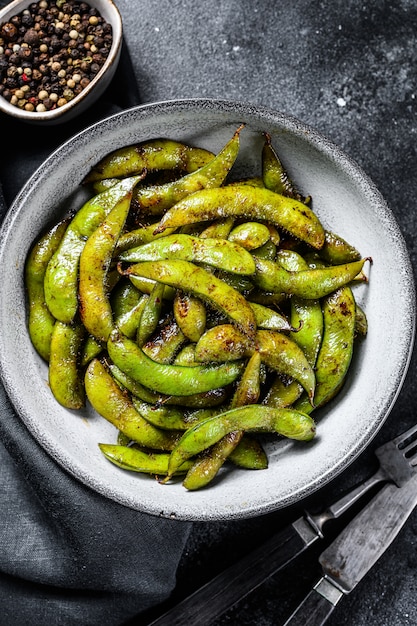 Haricot Edamame cuit à la vapeur avec du soja vert