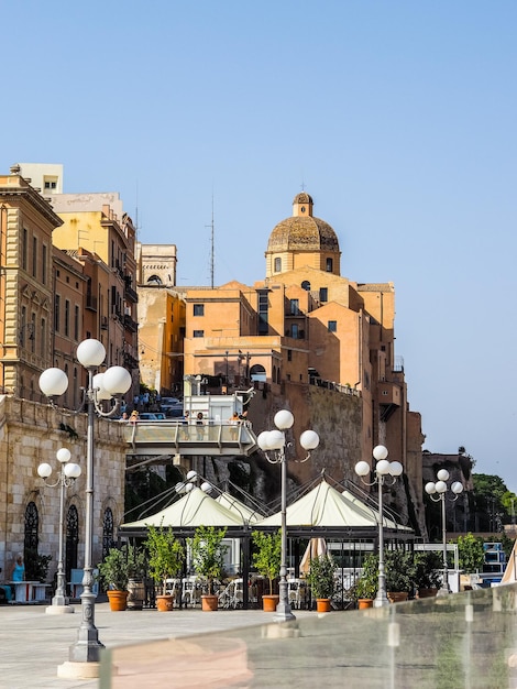 HDR Casteddu signifiant quartier du château à Cagliari