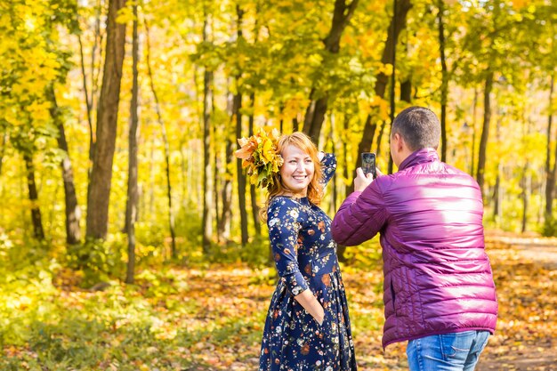 Héhé, photographier dans le parc de l'automne.