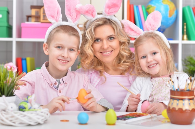 Héhé, préparation pour Pâques