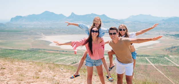 Héhé en vacances dans les montagnes