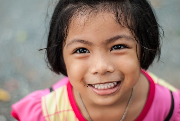 Photo heureux enfant mignon