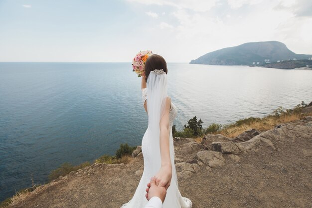 Heureux mariés pour leur mariage