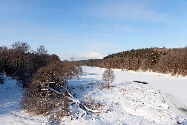 hiver la rivière