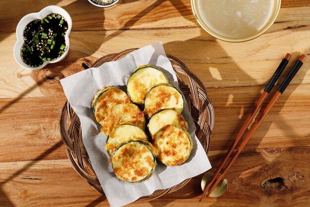 Hobak Jeon ou Courgettes Poêlées