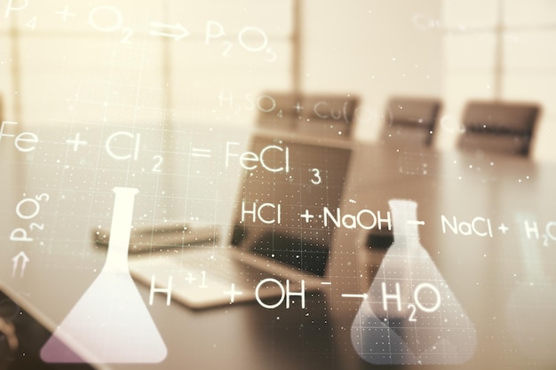 Hologramme de chimie créative sur fond d'ordinateur portable moderne concept de recherche pharmaceutique Multiexposition