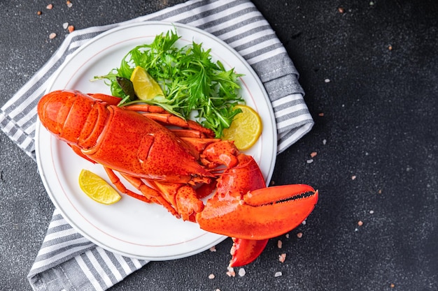homard frais produit de fruits de mer repas nourriture collation sur la table copie espace nourriture fond rustique haut