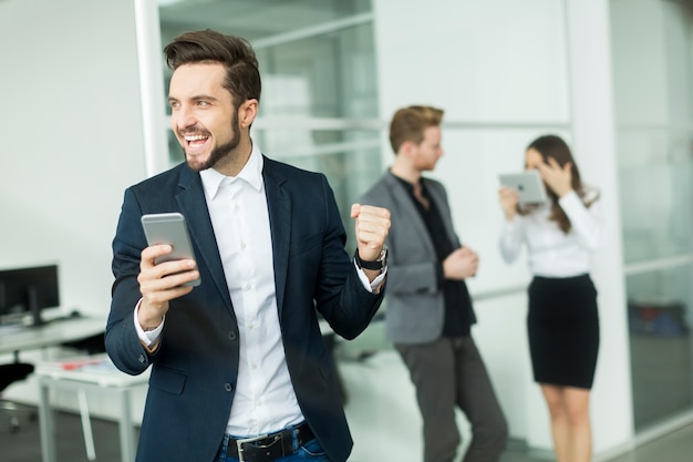 Homme affaires, téléphone