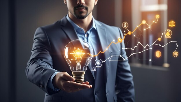 Homme d'affaires tenant une ampoule créative avec un graphique de croissance et des icônes bancaires Innovation financière