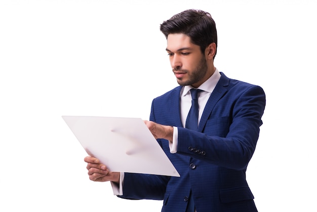 Homme d'affaires travaillant sur une tablette isolée