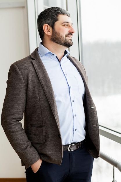 homme au bureau