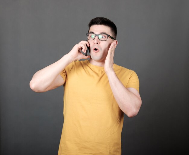 Homme, conversation, cellule, téléphone